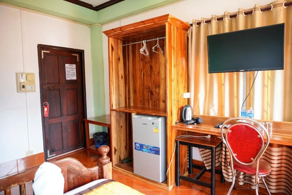 Budget Double Room — Bountang Mountain View Riverside Hotel
